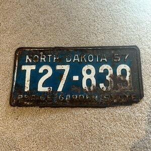 North Dakota 1957 Vintage License Plate